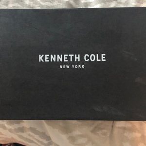 Kenneth Cole black sandals